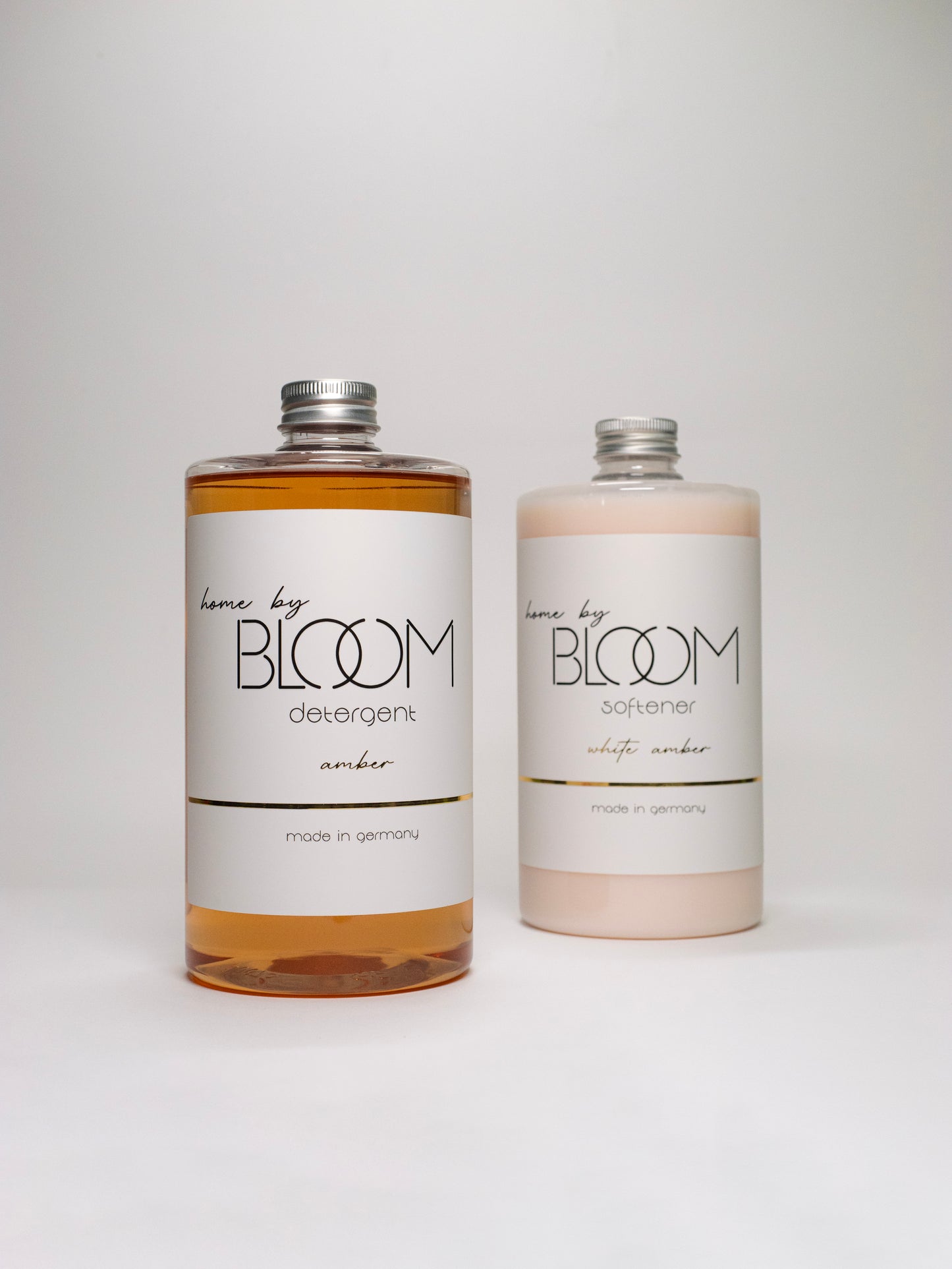 Uniwersalny perfumowany płyn do prania home by BLOOM „Amber” 750 ml