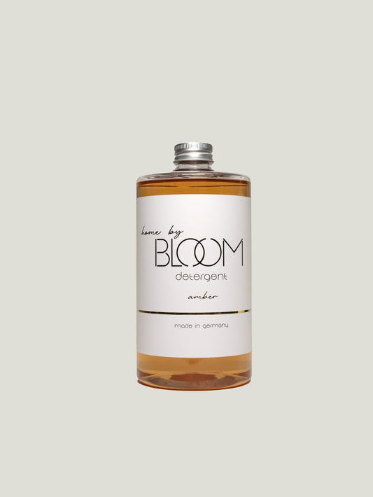 Uniwersalny perfumowany płyn do prania home by BLOOM „Amber” 750 ml